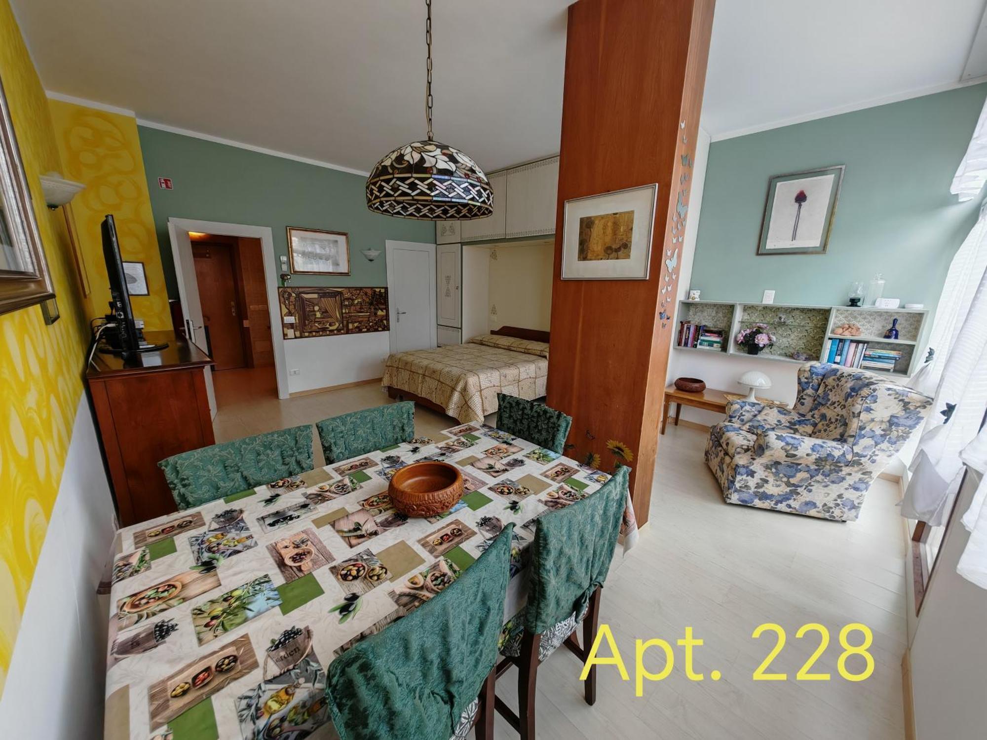 Garda Apartments In Euroresidence ภายนอก รูปภาพ